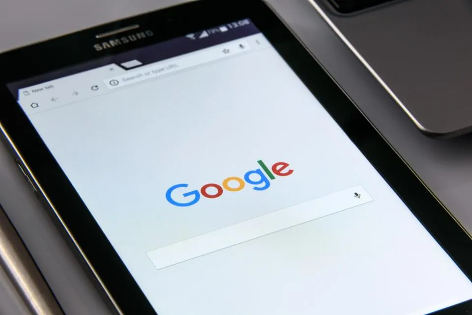 Google-Suche auf dem Tablet: suchmaschinenfreundliche Website